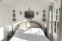 Antonia's Pearls - Villas