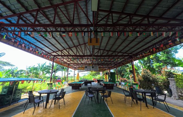 Banana Bar San Juan Family Digital Nomad Stay Starlink Fast WiFi Solar Backup
