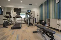 Holiday Inn Express & Suites VICTORIA - COLWOOD by IHG - Gym
