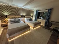 The Sandbar Lodge at Torch Lake