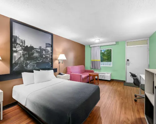 Super 8 by Wyndham Gaffney Hotels in Gaffney