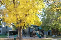 Boulder Twin Lakes Inn