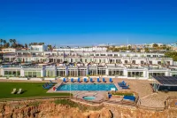 Dog-Friendly Suite with Beach Views, Outdoor Pool, Patio, Kitchenette, & AC - en bord de mer