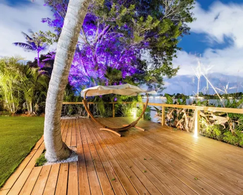 Lakefront Villa ·Tropical Backyard·Kayak·Cool Deck Hotels in Ojus