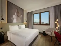 Radisson Red Belgrade Hotels near Palilula