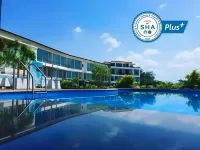 The Beach Resort and Residence - View biển