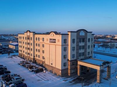 Revolution Hotel