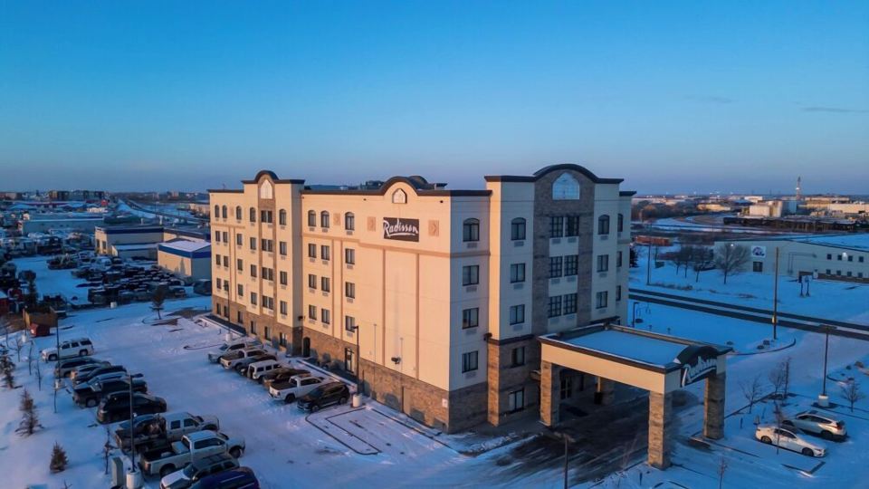 Revolution Hotel
