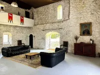 Castle on the Cliffs Private River, Summer Coolness - 4-Star