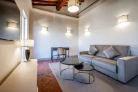 YiD Four suites Ognissanti - Majatalot