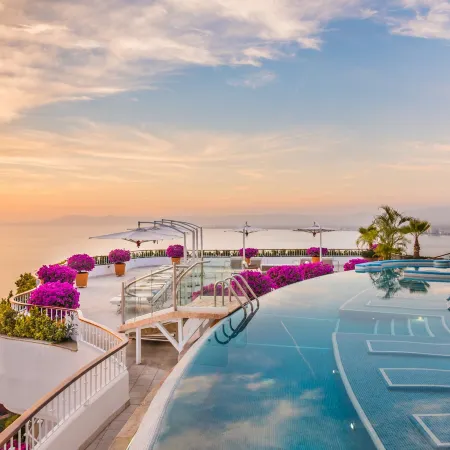 Grand Miramar All Luxury Suites & Residences