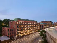 citizenM Washington, DC Georgetown Hotels near Foxhall Square