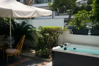 Maison 66, Riviera Hotels - View biển