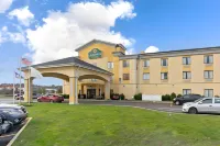 Garner Hotel Doswell Southeast by IHG - ペット同伴可