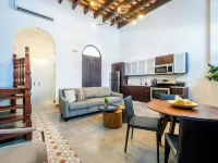 Casa Las Ruinas by Stay with Bear Hotels near Escambrón Beach