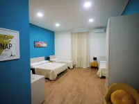 Terminal 1 Guest House Hotels near Naples International Airport