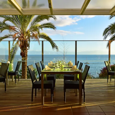 Pestana Promenade Ocean Resort Hotel