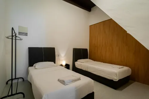 Aayu Seckchuan - 3 Mins Walk to Love Lane - hostel