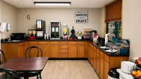 Super 8 by Wyndham Watertown - spa