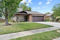 1 5 Miles to Mizzou Spacious Updated Home - Homestays