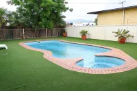 SunPalms Motel - Pools