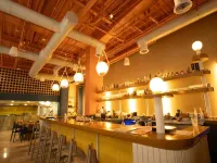 Zapadilly Tree Hotel - bar
