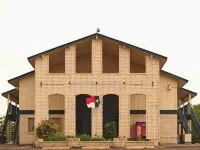 Carefree Inn Flatonia - parking