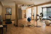 Best Western Premier Grand Monarque Hotel  Spa - Gym