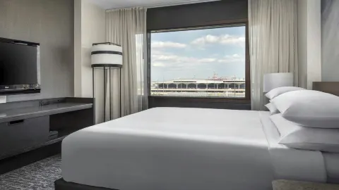 Newark Liberty International Airport Marriott in Newark