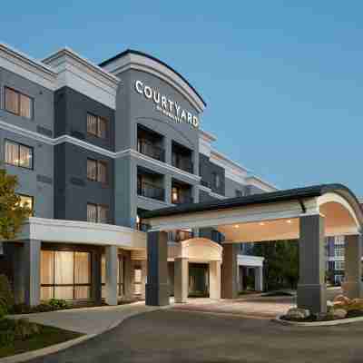 Courtyard Mississauga-Airport Corporate Centre West Hotel Exterior