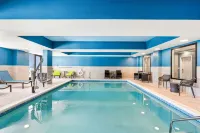 Hampton Inn & Suites Lathrop - Parkplatz