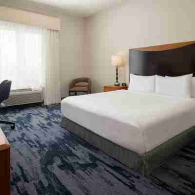 Fairfield Inn & Suites Santa Maria Rooms