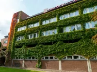 Leonardo Hotel Hamburg Elbbrücken グローセ・フライハイト周辺のホテル