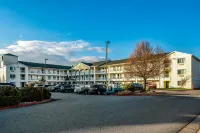 HomeTowne Studios Spokane - Valley - Parkplatz