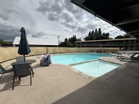 Red Roof Inn Redding - Pools