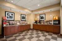 Hampton Inn Magnolia - parkir