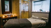 Cbh Rowton Hall Hotel and Spa - spa