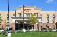 Hampton Inn Brighton - Parkplatz