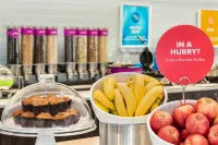 Tru by Hilton Duluth Mall Area - breakfast