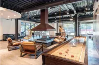Landing 驚艷兩卧室，庭院，俱樂部會所(Landing Amazing 2bd, Courtyard, Clubhouse) - 游泳池