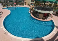 Sunny Day Club Hotel - С бассейном
