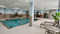 Holiday Inn Express & Suites OTTAWA WEST - NEPEAN by IHG - Pool