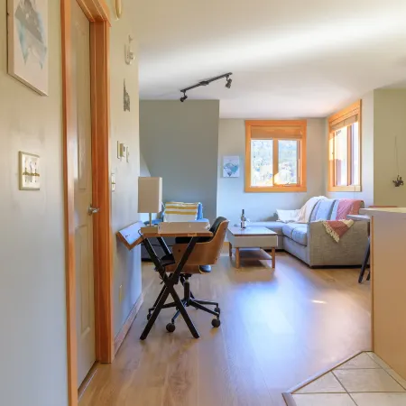 Boardwalk Bliss - Top Floor Downtown Condo