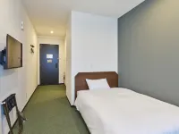 NANAIRO  HOTEL - 2-Star