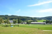 Hotel Reitzentrum Hausruckhof Timelkam 호텔