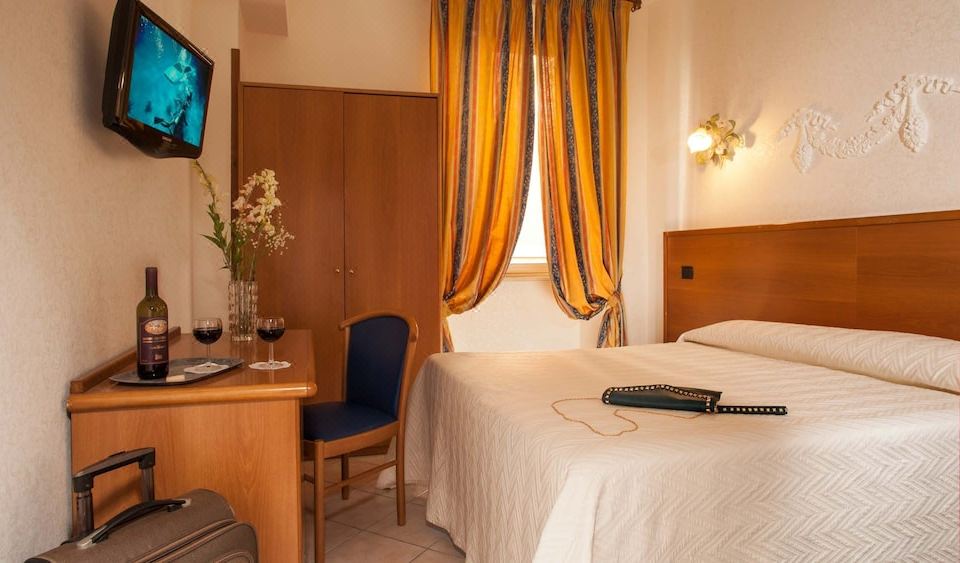 Hotel Grifo-Rome Updated 2022 Room Price-Reviews & Deals | Trip.com
