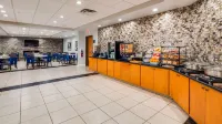 Best Western Plus Champaign/Urbana Inn - breakfast