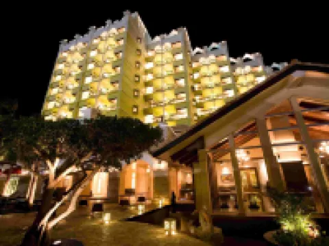 Okinawa Kariyushi Resort EXES Onna Hotel di Onna