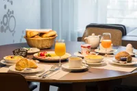إي إم إيه هاوس هوتل سويتس