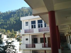 Hotel Shiv Shakti Srinagar